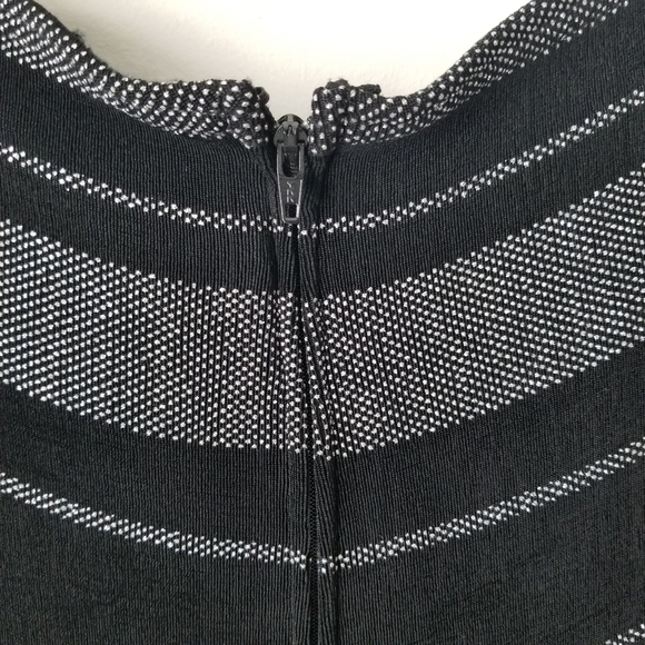 Tadashi Vintage Deep V Neck Long Sleeve Evening Gown Black & Silver Sequins M - Picture 15 of 15